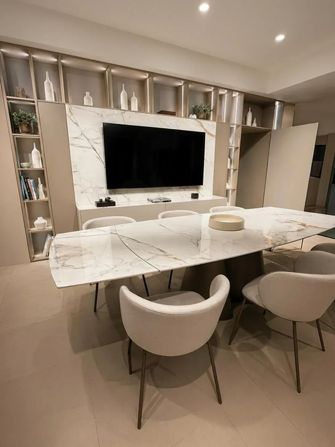Table en Calacatta Crystal